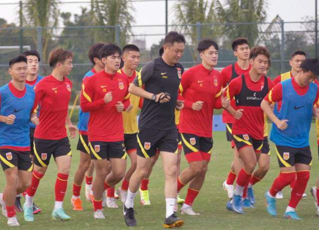 罗马主帅穆里尼奥的合同将在明年6月到期，但俱乐部至今还没有开启和他的续约谈判。